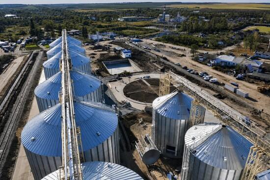 Будівництво елеватора ємністю 75 600 т